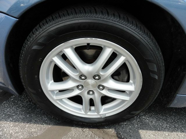 Subaru Legacy 2005 photo 7