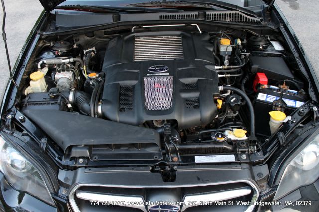 Subaru Legacy 2005 photo 1