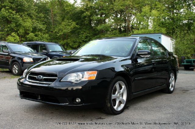 Subaru Legacy 2005 photo 11