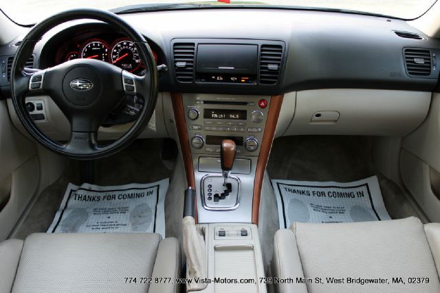 Subaru Legacy 2005 photo 21