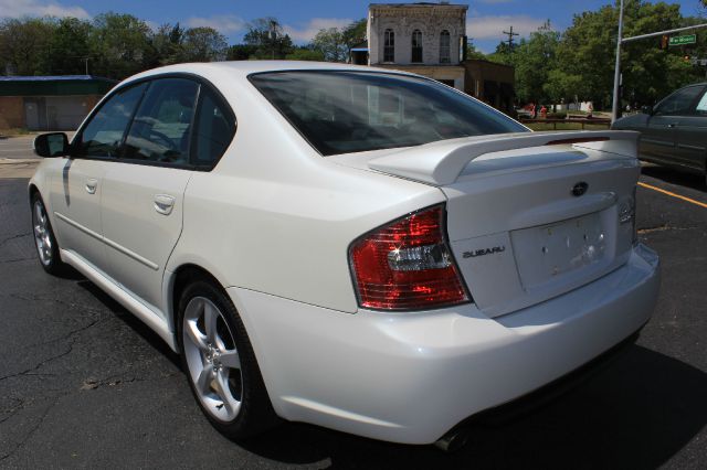Subaru Legacy 2005 photo 1