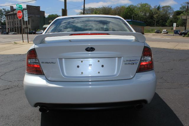 Subaru Legacy 2005 photo 10