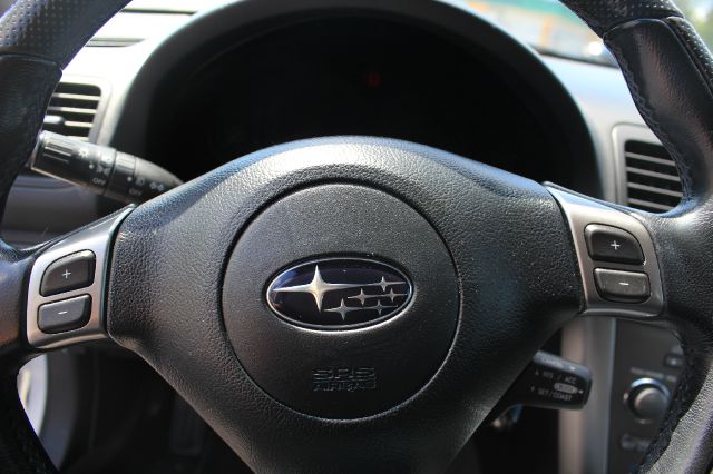Subaru Legacy 2005 photo 17
