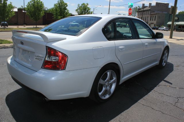 Subaru Legacy 2005 photo 19