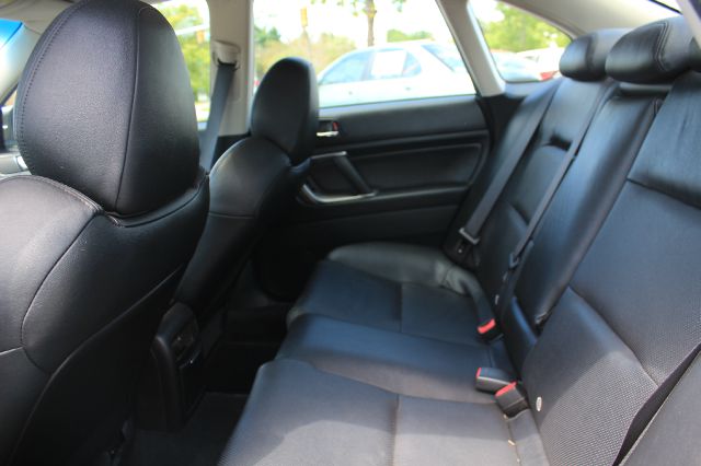 Subaru Legacy 2005 photo 4