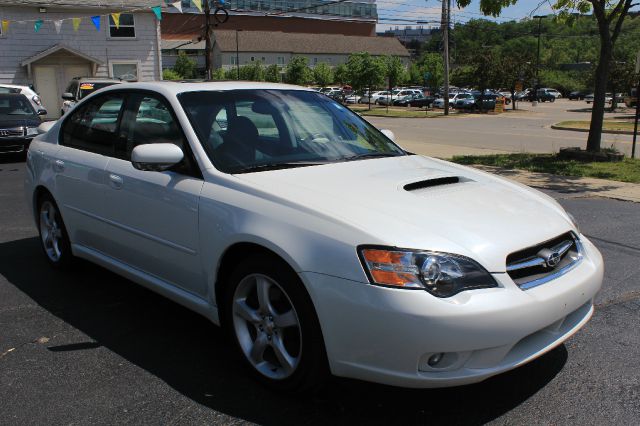 Subaru Legacy 2005 photo 7