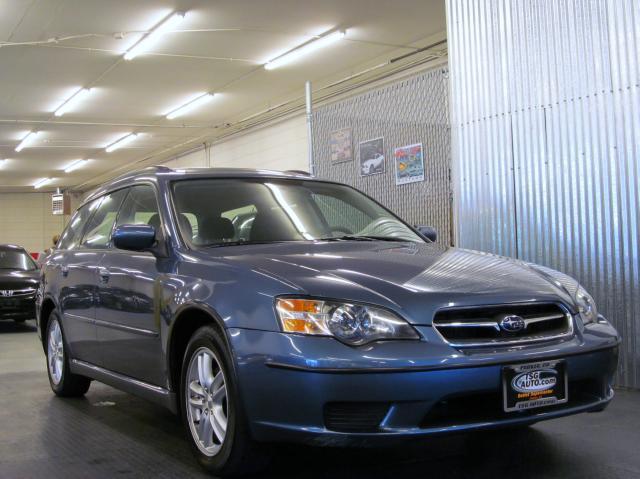 Subaru Legacy 2005 photo 2