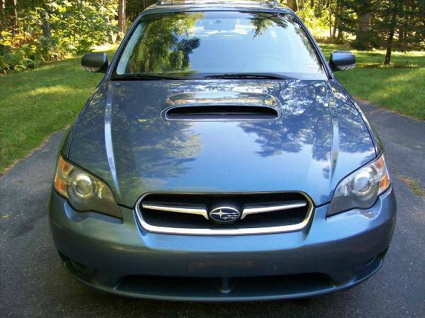 Subaru Legacy 2005 photo 2