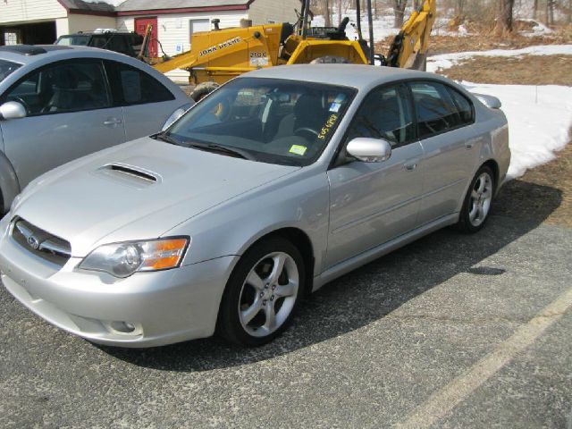Subaru Legacy 2005 photo 1