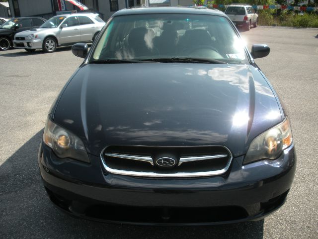 Subaru Legacy 2005 photo 4