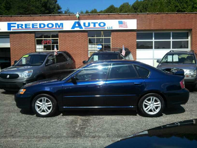 Subaru Legacy 2005 photo 4