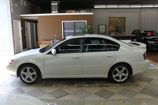 Subaru Legacy 2005 photo 3