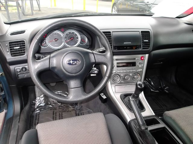 Subaru Legacy 2005 photo 3