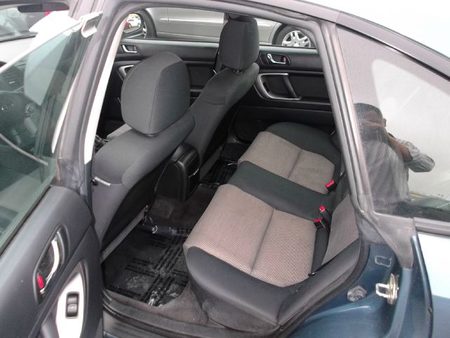 Subaru Legacy 2005 photo 4