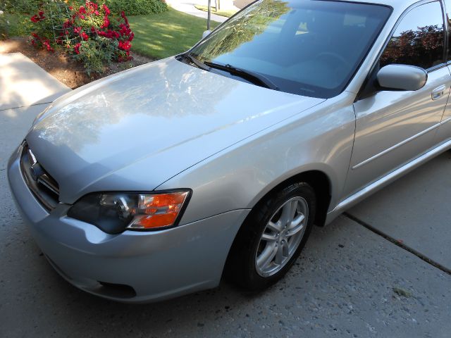 Subaru Legacy 2005 photo 3