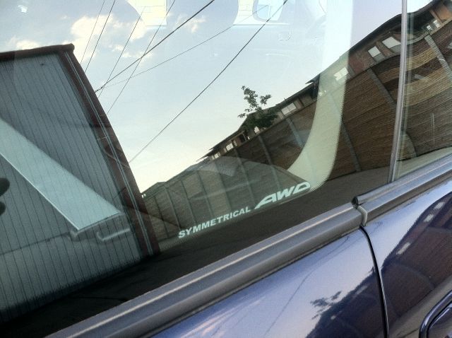 Subaru Legacy 2005 photo 2