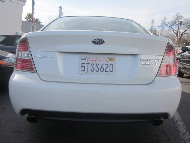 Subaru Legacy 2006 photo 2