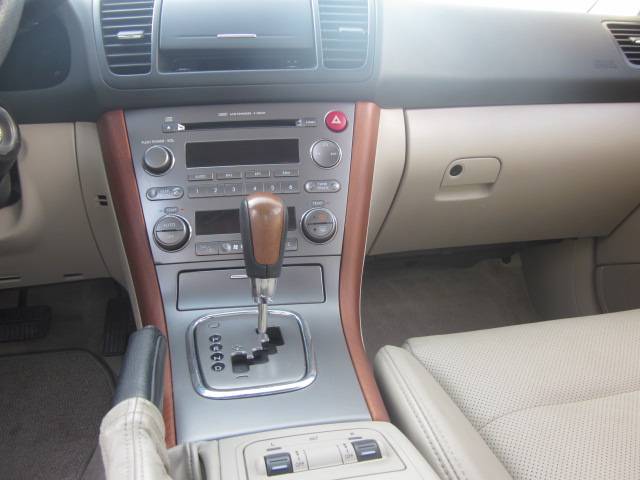 Subaru Legacy 2006 photo 3