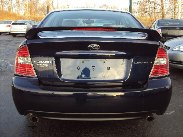 Subaru Legacy 2006 photo 1