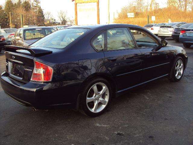 Subaru Legacy 2006 photo 2