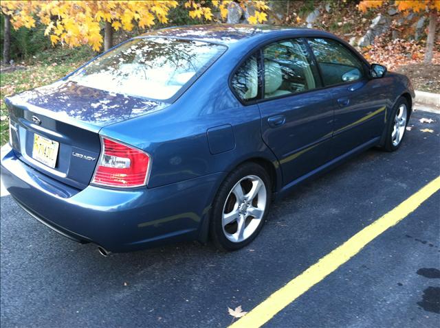 Subaru Legacy 2006 photo 1