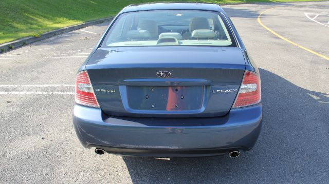 Subaru Legacy 2006 photo 2