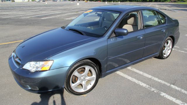 Subaru Legacy 2006 photo 4