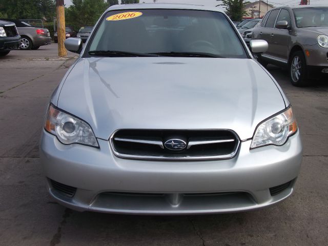 Subaru Legacy 2006 photo 4