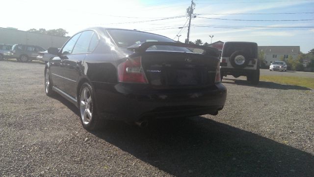 Subaru Legacy 2006 photo 1