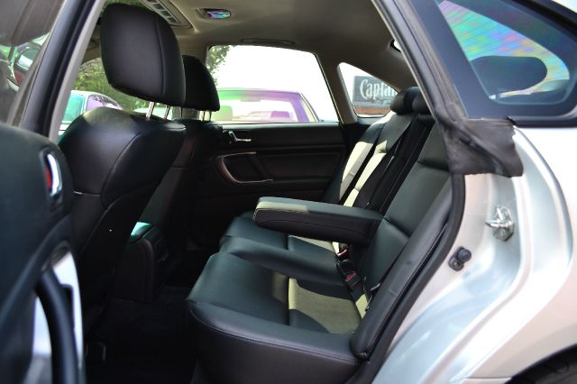 Subaru Legacy 2006 photo 11