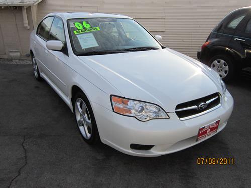 Subaru Legacy 2006 photo 1