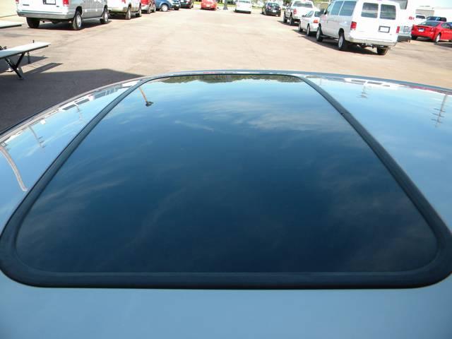 Subaru Legacy 2006 photo 2