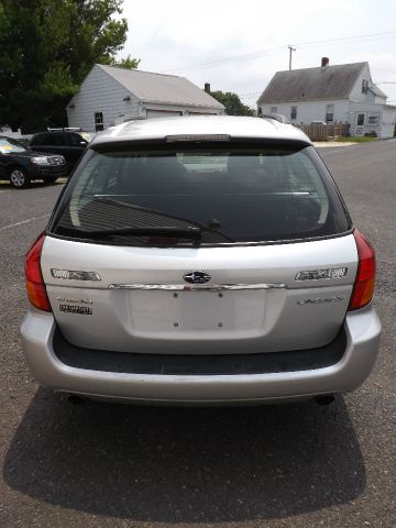 Subaru Legacy 2006 photo 2