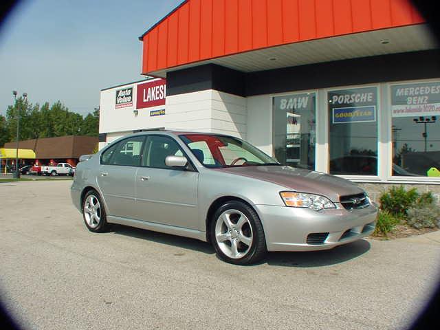 Subaru Legacy 2006 photo 2