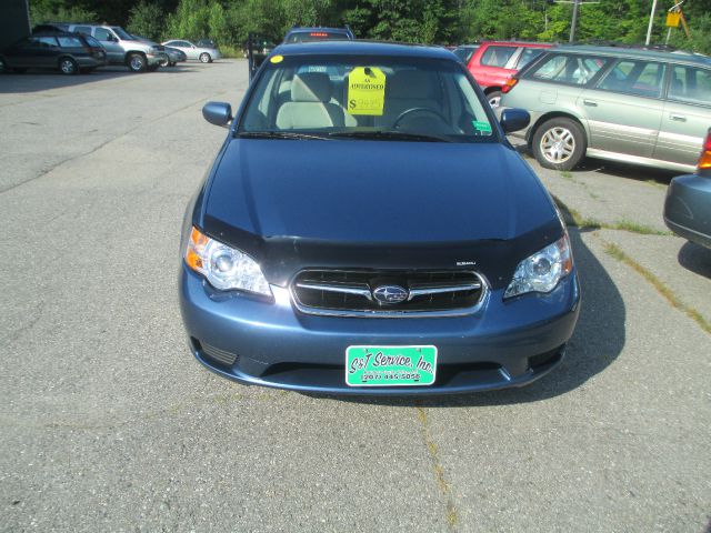 Subaru Legacy LS Extended Cab 2WD AT Sedan