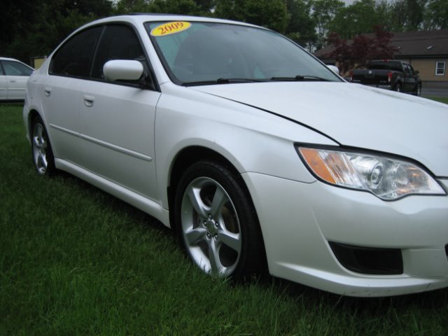 Subaru Legacy 2009 photo 1
