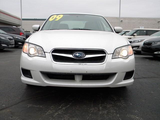 Subaru Legacy 2009 photo 2