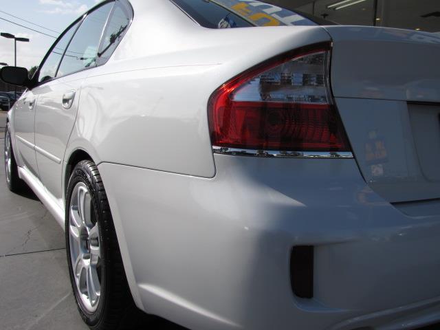 Subaru Legacy 2009 photo 11