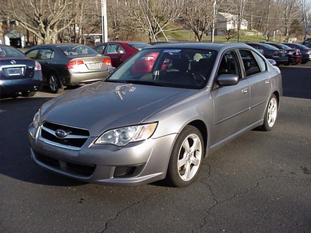 Subaru Legacy 24 Sedan