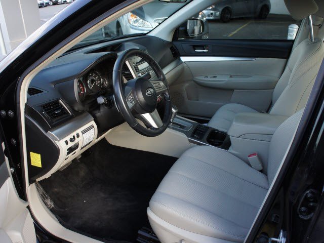 Subaru Legacy 2010 photo 3