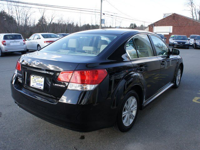 Subaru Legacy 2010 photo 1