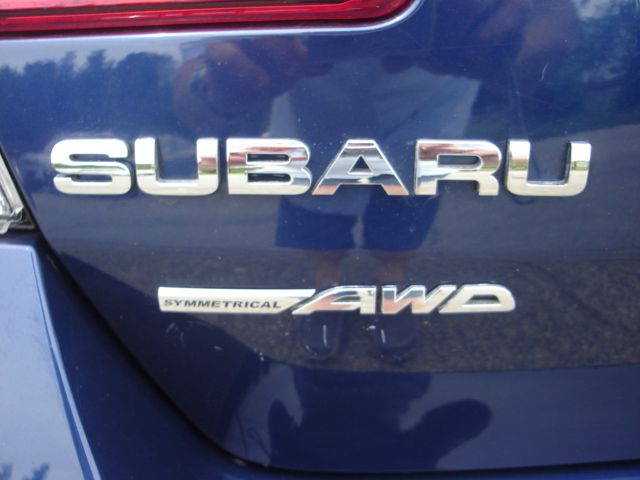 Subaru Legacy 2010 photo 27