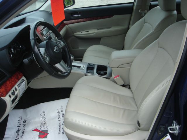 Subaru Legacy 2010 photo 4