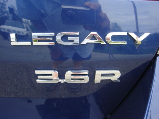 Subaru Legacy 2010 photo 9