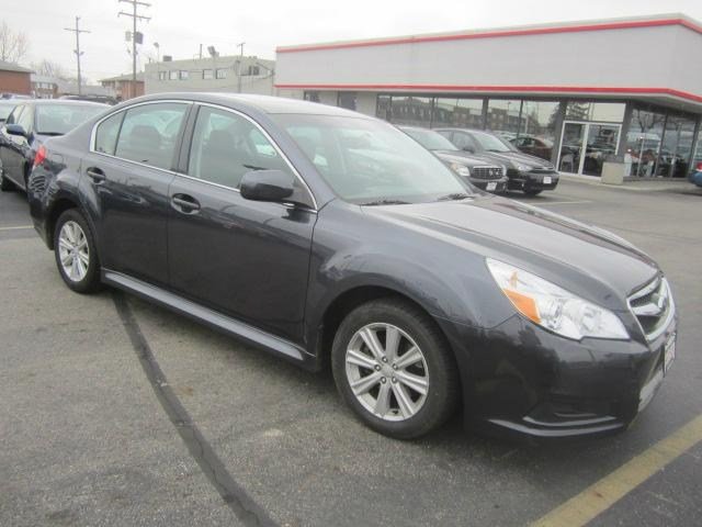 Subaru Legacy 2010 photo 2