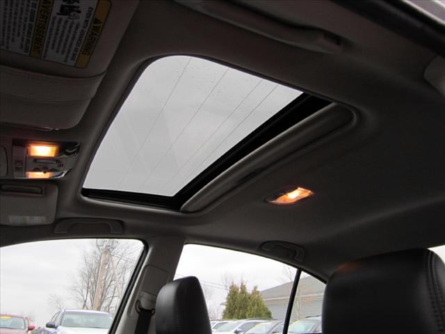 Subaru Legacy 2010 photo 4