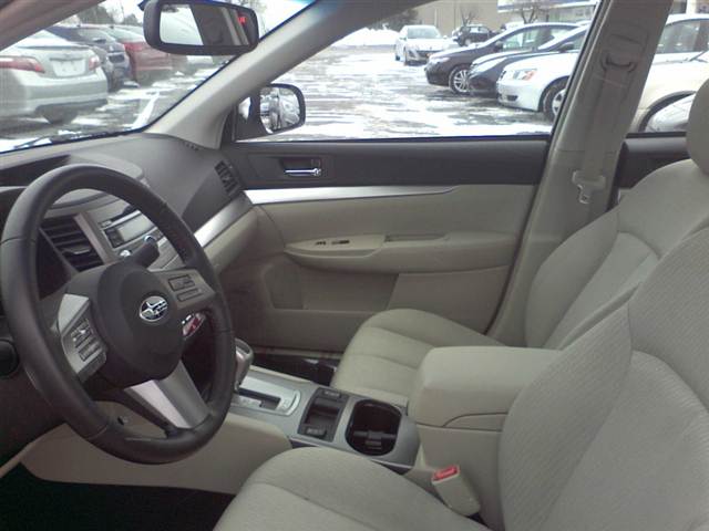 Subaru Legacy 2010 photo 5