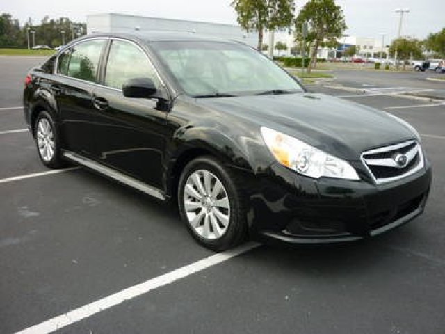 Subaru Legacy 2010 photo 3