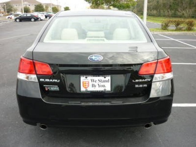 Subaru Legacy 2010 photo 5