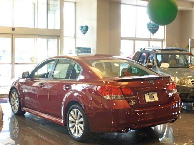 Subaru Legacy 2010 photo 1